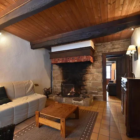 Feriehus Rustic Vacation Home, Baneux Lierneux